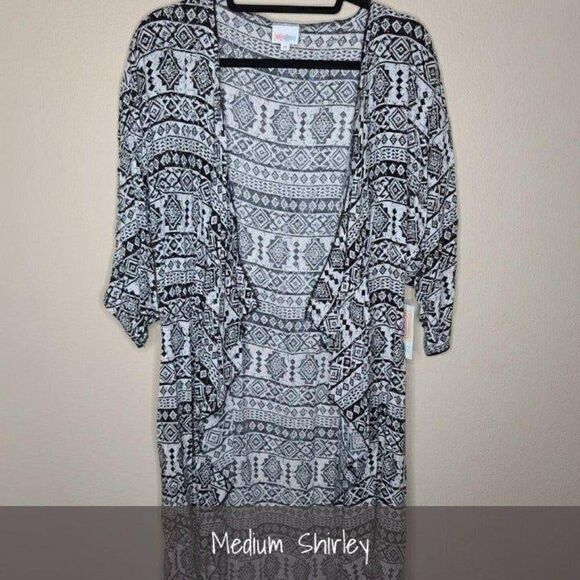 LuLaRoe Shirley Kimono NWT Size Medium Cover Up - Picture 1 of 2